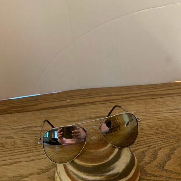 Aviator Sunglasses. - Picture 3 of 7